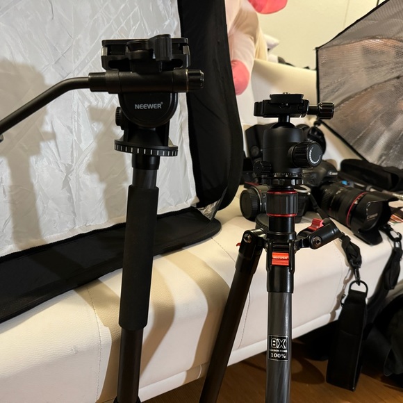 Canon 5D Mark III DSLR Camera: Professional Photography Bundle w/ Lenses & more - Picture 6 of 7